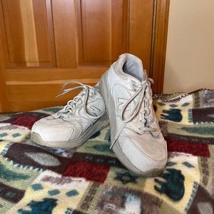 New Balance size 7.5 walking shoes